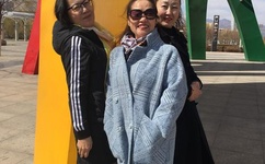 巨大的奶头被老头玩弄